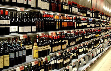 Reuters: В Саудовской Аравии откроют первый алкогольный магазин