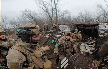 «А этот по мне гранату бросал»: бойцы ВСУ захватили московитские позиции под Бахмутом