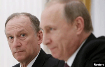 Неожиданный преемник Путина: офицер СВР рассказал о грызне в Кремле