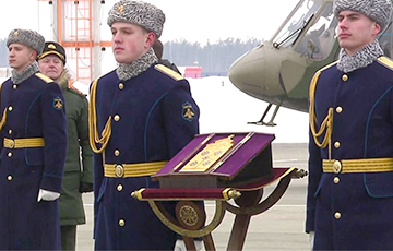 Путин подарил московитской военной авиации икону после потери семи самолетов за неделю