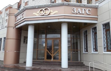 «Два раза женился, один — разводился. Место — топ!»