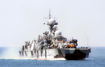 Минобороны РФ: Морской дрон ВСУ атаковал московитский ракетный корабль «Самум»