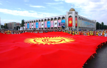 Кыргызстан открестился от помощи Московии после угрозы санкций США