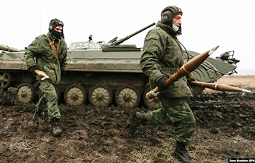 «Вторая серия позора»: в Беларуси «разложился» танковый батальон РФ