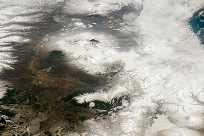 В таянии ледников Гренландии обвинили пепел и сажу из России