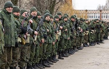 «Не хотят ни в какую»: Мобилизованные московиты убегают с позиций в Украине