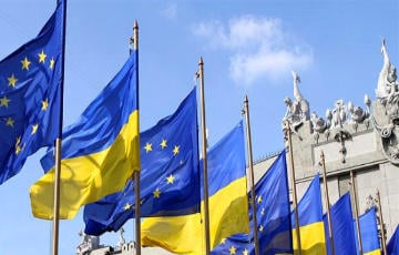 54% украинцев поддерживают вступление в ЕС, за НАТО – 48%