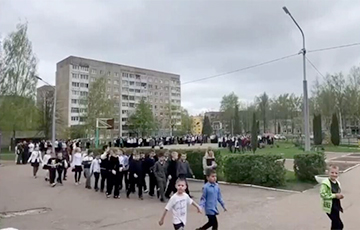 В Полоцке загорелась школа