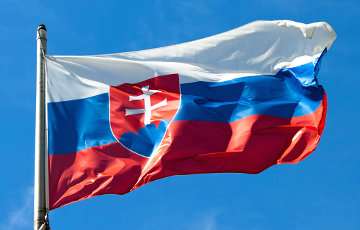Словакия в октябре не будет выдавать визы белорусам