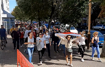 «Уходи!»: Барановичи вышли на Марш Героев