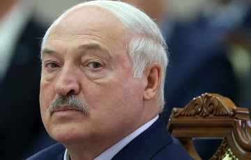 Лукашенко продемонстрировал свой позорный статус