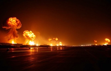 Дроны атаковали военный аэродром в Московии: появилось видео сильного взрыва