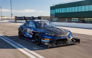 Представлен самый мощный кроссовер Ford