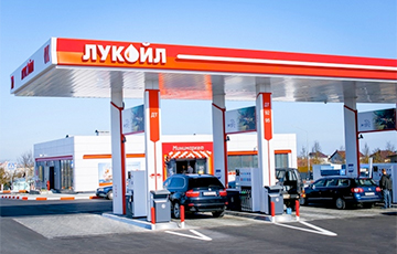 Цены на бензин на московитских АЗС подскочили рекордно за год