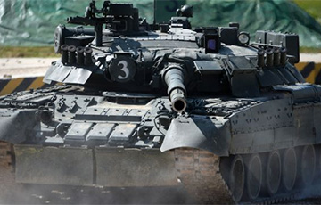 Московитский танк одним выстрелом уничтожил группу кадыровцев