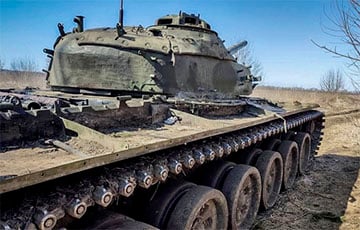 ВСУ показали уничтоженную московитскую бронетехнику