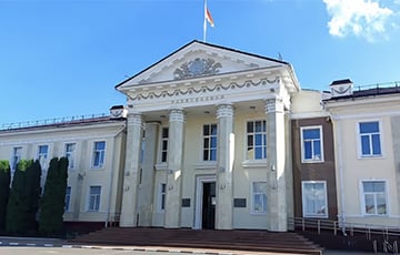Беларусы нашли на долларовой купюре изображение Жлобинского райисполкома
