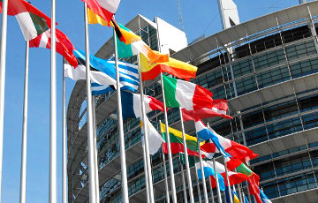В Европарламенте призывают остановить постоянное злоупотребление Венгрией правом вето