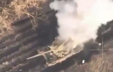 ВСУ уничтожили московитский танк двумя дронами