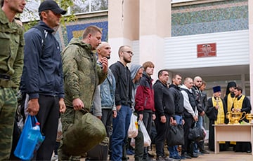 Солдаты в шлепанцах: как проходит мобилизация на юге Московии