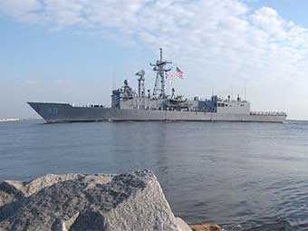 США направили дополнительные корабли к месту нападения на "Маерск Алабама"