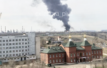 В Московии после утренней атаки дронов пылает уже второй НПЗ