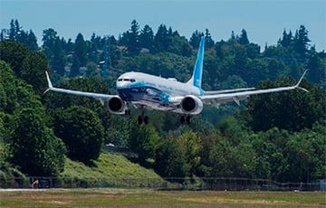Самолет Boeing 737-10 совершил первый полет