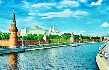 Кремль «течет», как решето