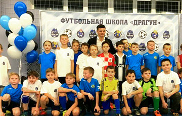 Станислав Драгун открыл футбольную школу в Боровлянах