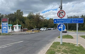 «Чеки, все до дна, каждую коробочку открывают»