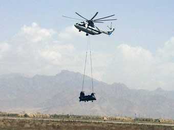 Россияне эвакуировали сбитый в Афганистане американский вертолет