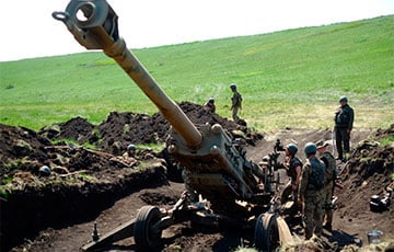 Украинские воины с первого выстрела сожгли танк оккупантов