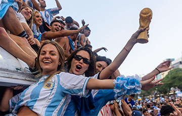 После победы на ЧМ сборную Аргентины в Буэнос-Айресе встречали четыре миллиона человек