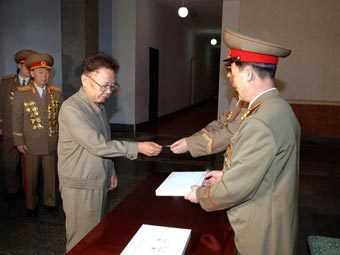Жизнь Ким Чен Ира поддерживает "искусственная почка"