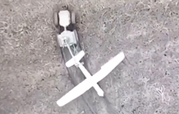 Украинский наземный дрон «затрофеил» московитский разведывательный БПЛА «Орлан-30»