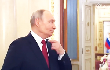 Пропагандисты сообщили о бунте в окружении Путина