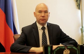 Помощник представителя Путина осужден за госизмену