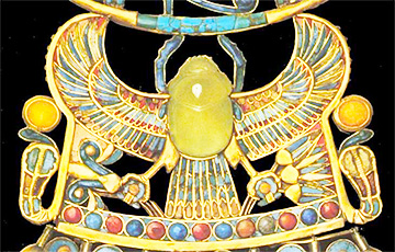 Ученые доказали внеземное происхождение украшения фараона Тутанхамона