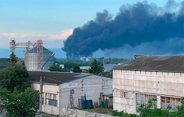 В захваченном Сватово раздаются взрывы: горят склады боеприпасов армии РФ