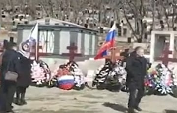На кладбище во Владивостоке выстроилась очередь из катафалков