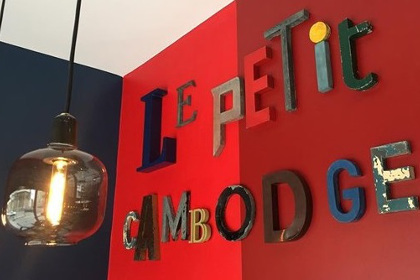 В Париже открылся подвергшийся атаке террористов ресторан «Маленькая Камбоджа»