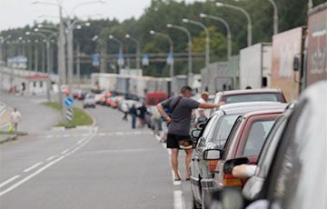 На границе Беларуси и Евросовка скопились сотни автомобилей