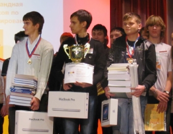 Белорусские школьники на Менделеевской олимпиаде по химии завоевали 11 медалей