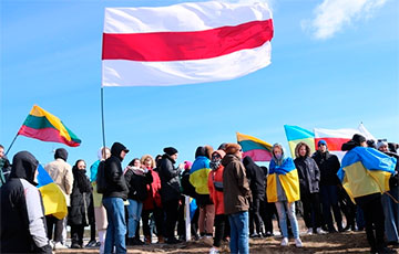 Возле литовско-беларусской границы прошла акция против экономического сотрудничества с агрессорами