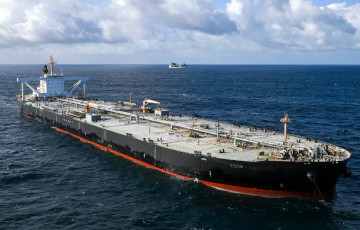 Американские войска в Индийском океане захватили нефтяной танкер Davina