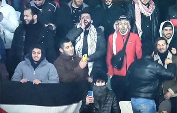 Фотофакт: Фан-сектор сборной Иордании на матче с белорусами на стадионе «Динамо»