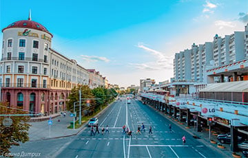 Универмаги Минска объявили скидки до 70% на большие выходные