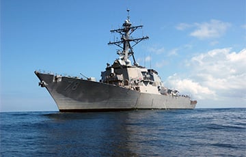 Эсминец США «испарил» рой беспилотников в море мощным лазерным лучом