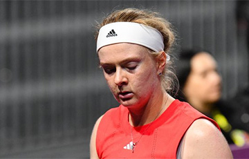 Британскую теннисистку увезли с корта в инвалидном кресле на турнире WTA