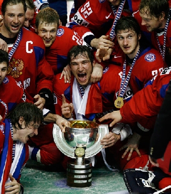 Сборная России одержала волевую победу над Швецией и первой вышла в четвертьфинал на чемпионате мира по хоккею